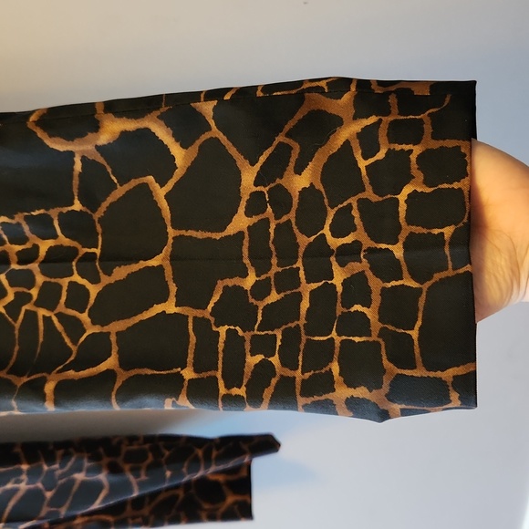 Giraffe print pants - Picture 2 of 6
